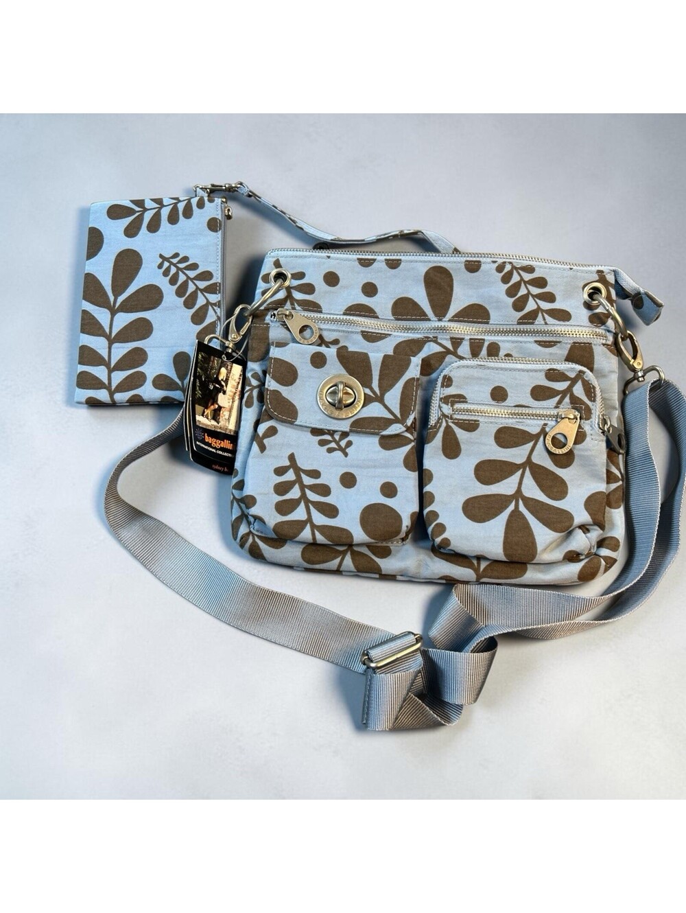 Baggallini NWT Sydney Crossbody Bag Blue Nylon Travel Organizer Zippered Purse